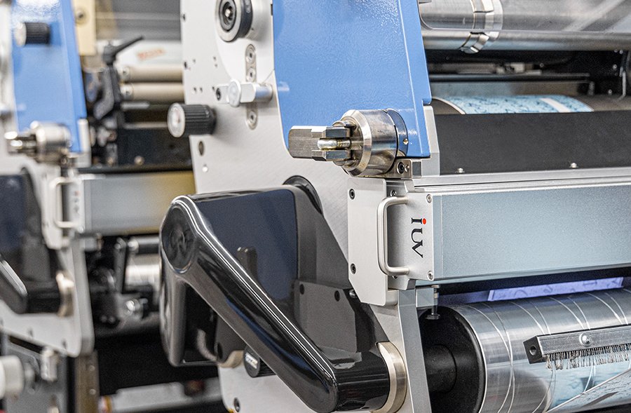 IUV LED UV Curing system in Intermittent Offset Printing