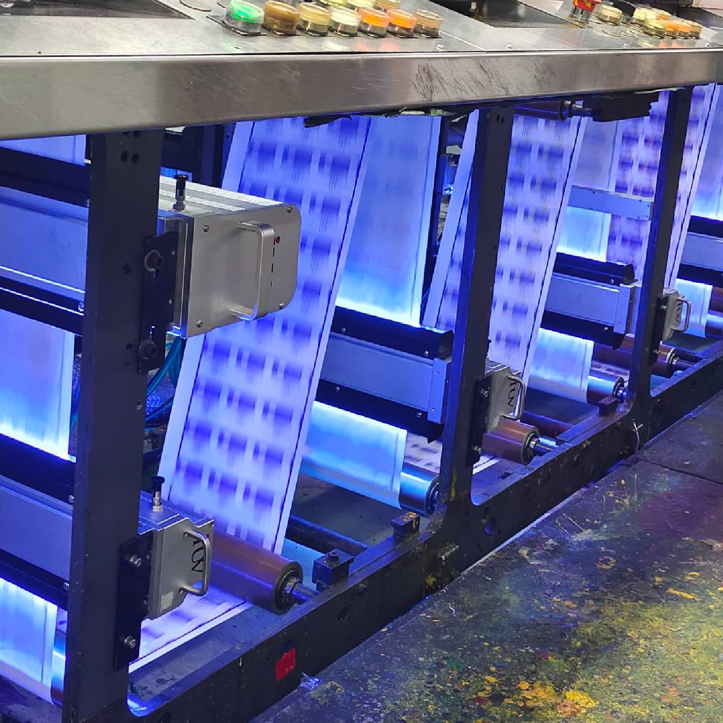 Narrow Web LED UV Offset Printing Compact Solutions for Labels